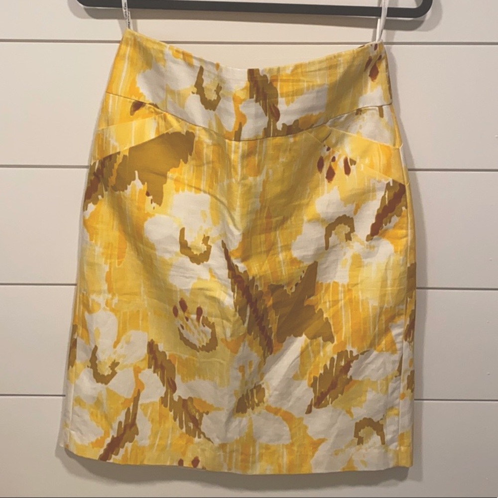 Calvin Klein yellow floral skirt with pockets